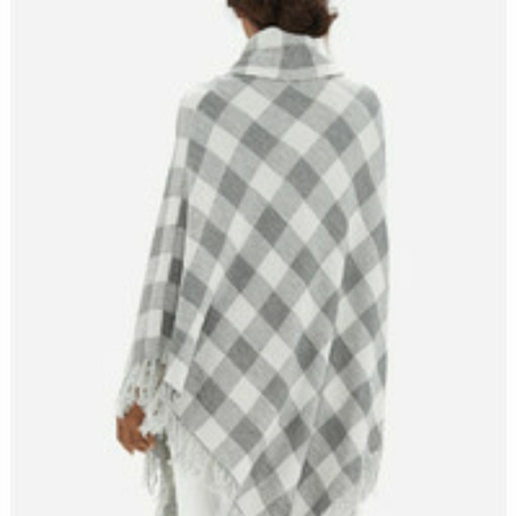 The Limited Checkered Poncho - Picture 2 of 3